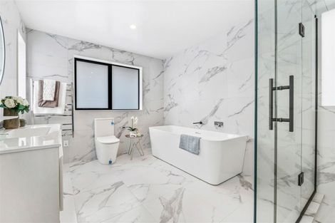 Photo of property in 13 Downpatrick Drive, Flat Bush, Auckland, 2019