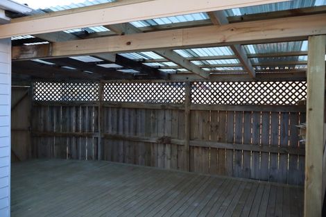 Photo of property in 1/30 Shakespeare Road, Milford, Auckland, 0620