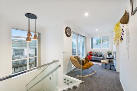 Photo of property in 96b Sturges Road, Henderson, Auckland, 0612