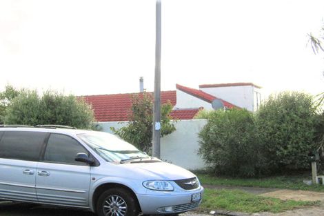 Photo of property in 1/22 Falstaff Place, Half Moon Bay, Auckland, 2012