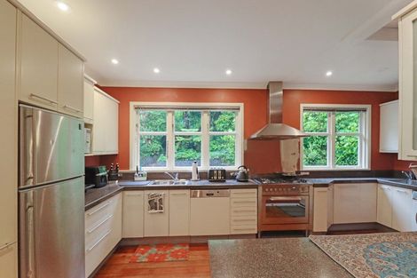 Photo of property in 64a Simla Crescent, Khandallah, Wellington, 6035