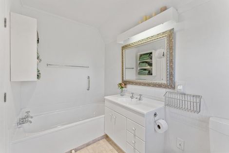 Photo of property in 11/354 Muritai Road, Eastbourne, Lower Hutt, 5013