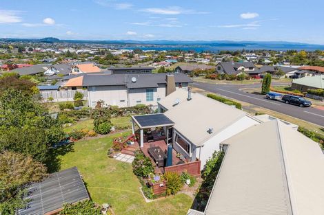 Photo of property in 2 Vaucluse Drive, Nukuhau, Taupo, 3330