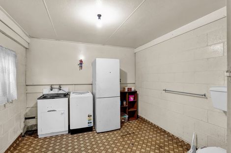 Photo of property in 103 High Street, Eltham, 4322