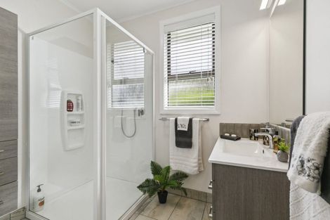 Photo of property in 365 Main Road, Tawa, Wellington, 5028