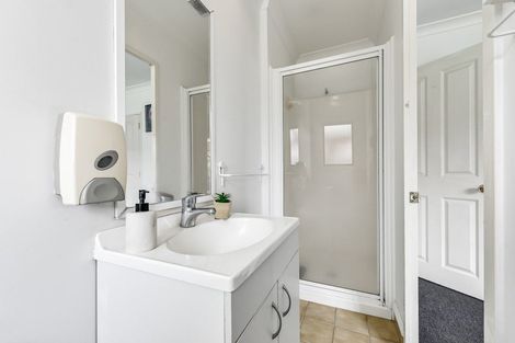 Photo of property in 14 Catalina Drive, Melville, Hamilton, 3206