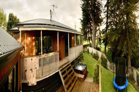 Photo of property in 49 Saunders Close, Whitby, Porirua, 5024