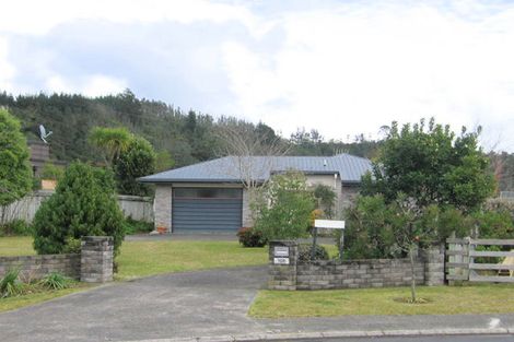 Photo of property in 106 Whitby Place, Whangamata, 3620