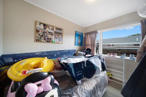 Photo of property in 4/11 Oakland Avenue, Papatoetoe, Auckland, 2025