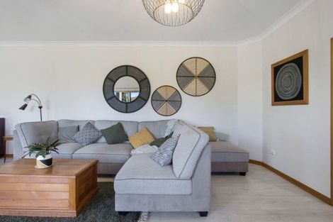 Photo of property in 2 Baigent Place, Tanners Point, Katikati, 3177