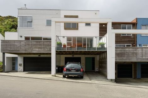 Photo of property in 46 Saddleback Grove, Karori, Wellington, 6012