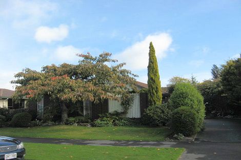 Photo of property in 32 Sayers Crescent, Ilam, Christchurch, 8041