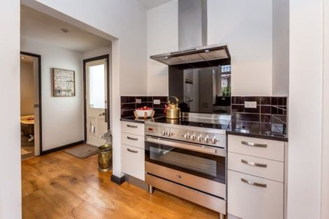 Photo of property in 104 Studholme Street, Somerfield, Christchurch, 8024