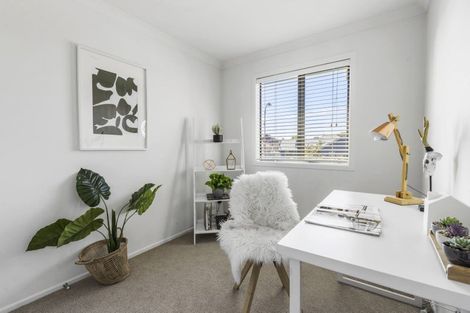 Photo of property in 5 Grenache Place, Rototuna, Hamilton, 3210