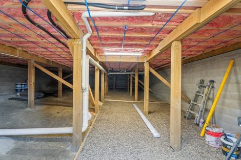 Photo of property in 21 Fenton Avenue, Wanaka, 9305