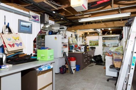 Photo of property in 12 Hillside Crescent, Westown, New Plymouth, 4310