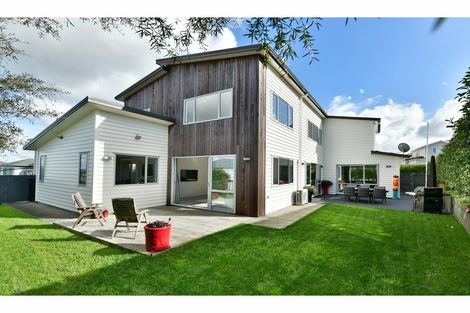 Photo of property in 13 Harvest Avenue, Orewa, 0931