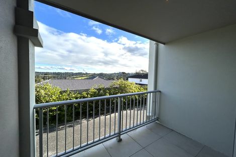 Photo of property in The Rise, 8/11 Hatfield Place, Albany Heights, Auckland, 0632
