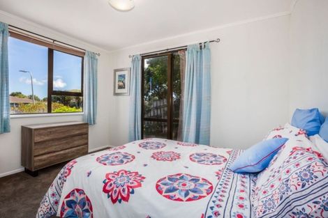 Photo of property in 33 Kokiri Crescent, Waitangirua, Porirua, 5024