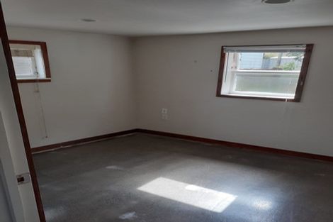 Photo of property in 81 Lauderdale Road, Birkdale, Auckland, 0626