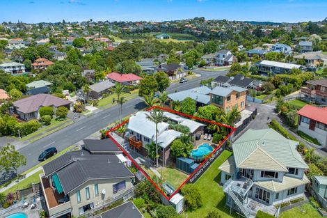 Photo of property in 44 Westpark Drive, West Harbour, Auckland, 0618