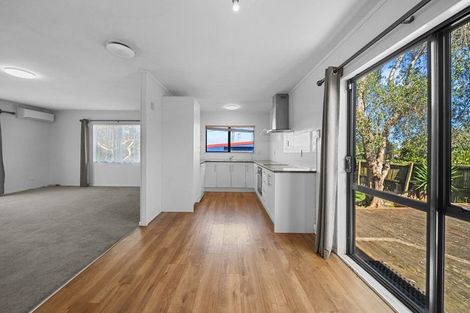 Photo of property in 1 Dalmahoy Place, Wattle Downs, Auckland, 2103