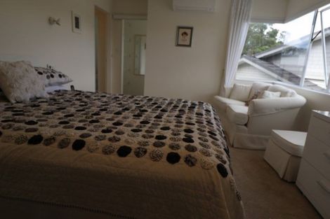 Photo of property in 212b Devonport Road, Tauranga, 3110