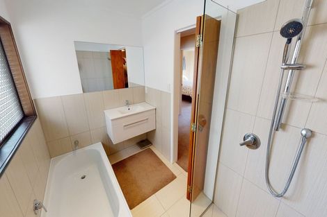 Photo of property in 11 Lancaster Street, Levin, 5510