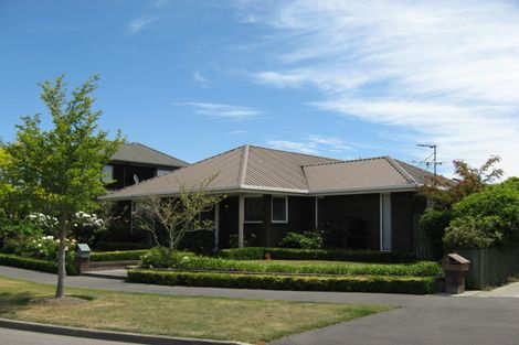 Photo of property in 1 Claverley Gardens Avonhead Christchurch City