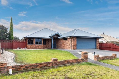 Photo of property in 40 Durrell Way, Rolleston, 7614