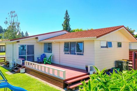 Photo of property in 20 Tawhara Place, Edgecumbe, 3120