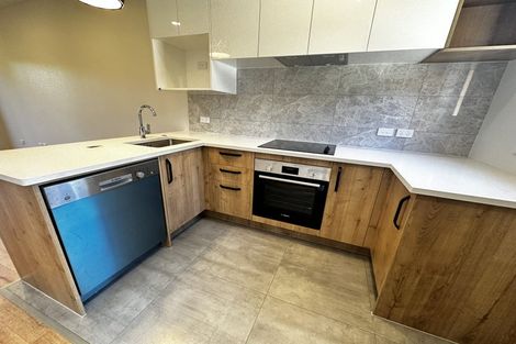 Photo of property in 26/9 Schnapper Rock Road, Greenhithe, Auckland, 0632