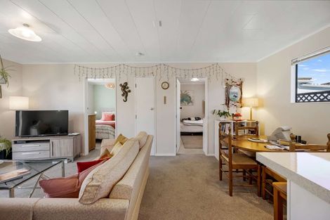 Photo of property in 2/283 Westminster Avenue, Tamatea, Napier, 4112