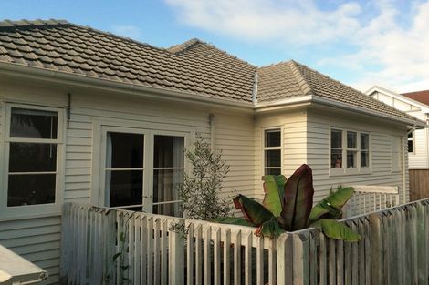 Photo of property in 16 Tirotai Crescent, Westmere, Auckland, 1022