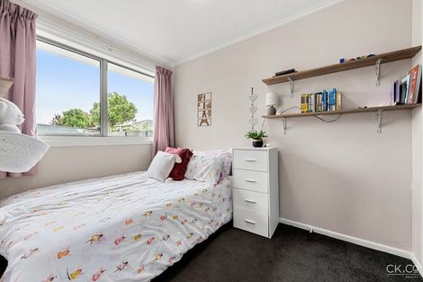 Photo of property in 4/12 Poplar Grove, Ebdentown, Upper Hutt, 5018