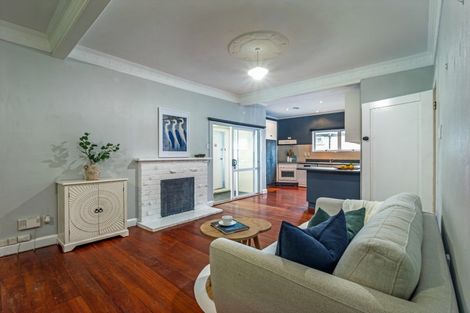 Photo of property in 385 Botanical Road, West End, Palmerston North, 4412