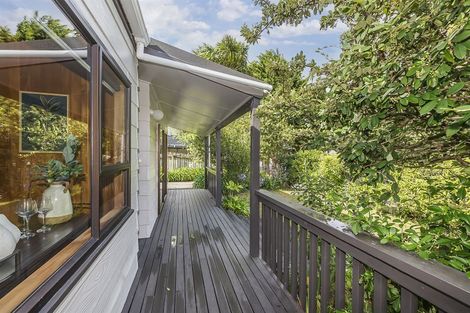 Photo of property in 53 Albatross Close, Whitby, Porirua, 5024