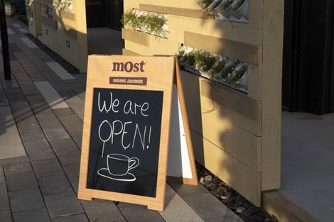 Photo of property in 6 Pepene Avenue, Takanini, 2112