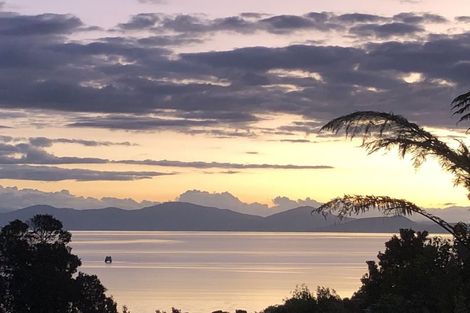Photo of property in 8 Whakamoenga Point, Acacia Bay, Taupo, 3385