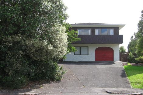 Photo of property in 10 Porter Avenue, Te Atatu South, Auckland, 0610