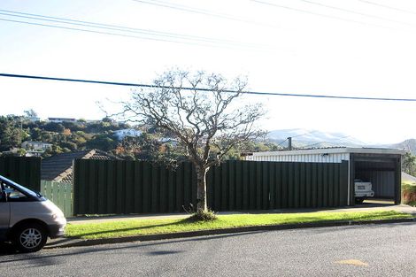 Photo of property in 82 Thomas Street, Stokes Valley, Lower Hutt, 5019