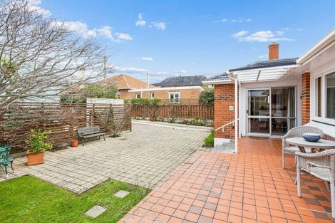 Photo of property in 11 Hobson Street, Saint Clair, Dunedin, 9012