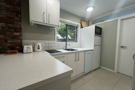 Photo of property in 39a Mantell Street, Seatoun, Wellington, 6022