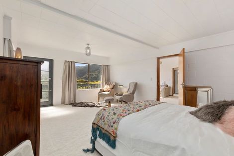 Photo of property in 2/55 Waitohu Road, York Bay, Lower Hutt, 5013