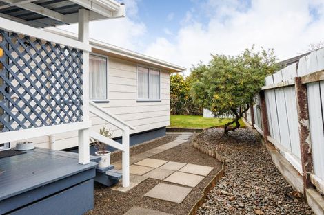 Photo of property in 10 Pirinoa Street, Feilding, 4702