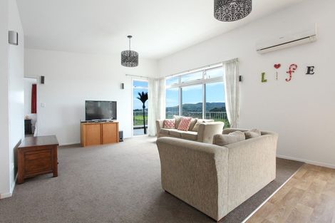 Photo of property in 21 Violet Street, Raglan, 3225