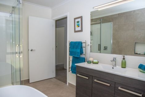 Photo of property in 11 Cookham Place, Maunu, Whangarei, 0179