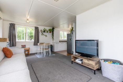 Photo of property in 5 Watts Road, Waipawa, 4210