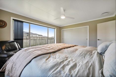 Photo of property in 100 Pembroke Road West, Pembroke, Stratford, 4332