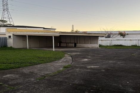 Photo of property in 1/24 Dale Crescent, Pakuranga, Auckland, 2010